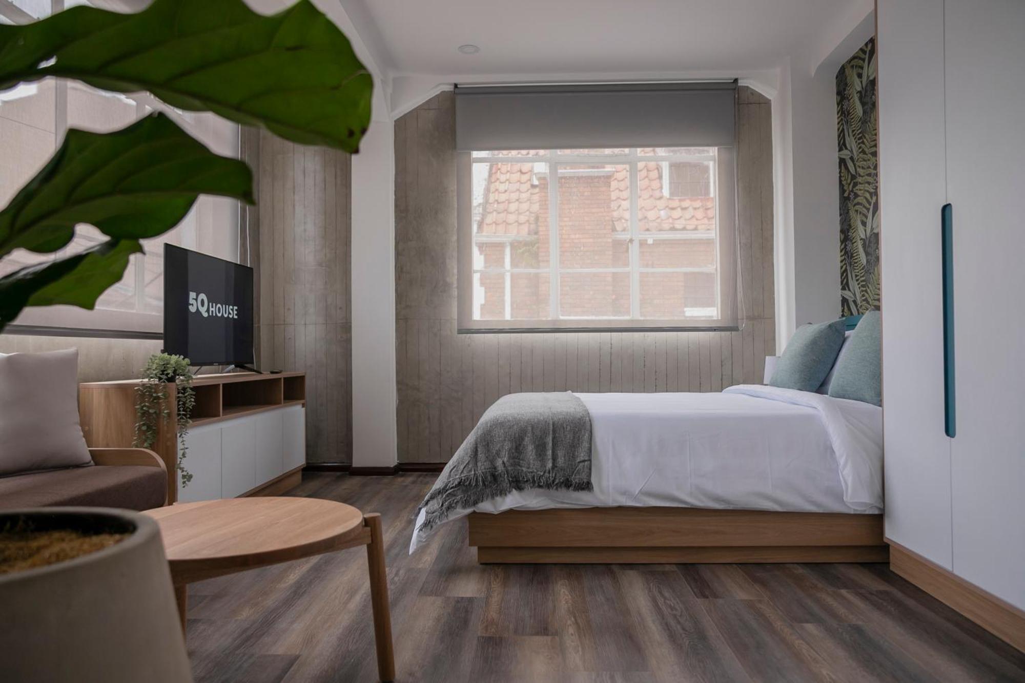 5Q House Quinta Camacho Panzió Bogotá Kültér fotó